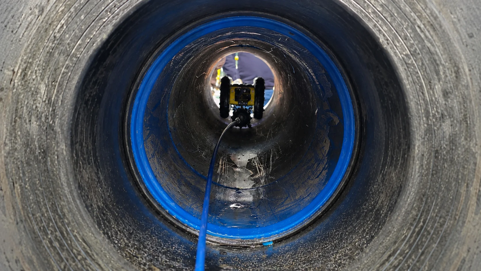 limpeza de tubulação de esgoto